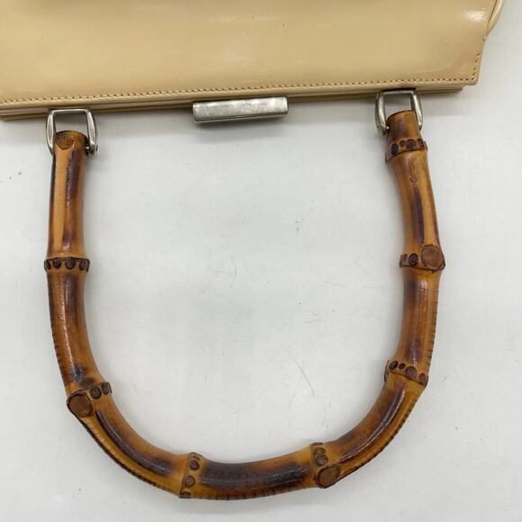 Vintage GUCCI Bamboo Light Beige Patent Leather Top-Handle Handbag - Picture 8 of 16
